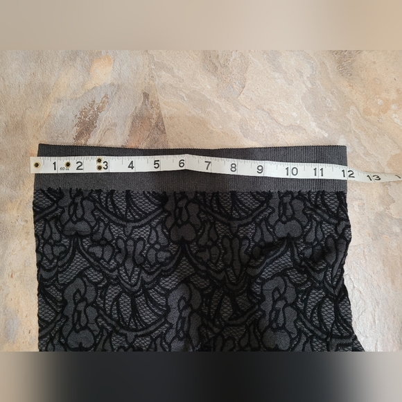 Printed Leggings, Like New, Never Worn. - Picture 2 of 5